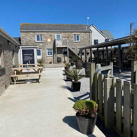 Bushwood-Beautifully Fitted Wooden Lodge Helston Cornwall 外观 照片
