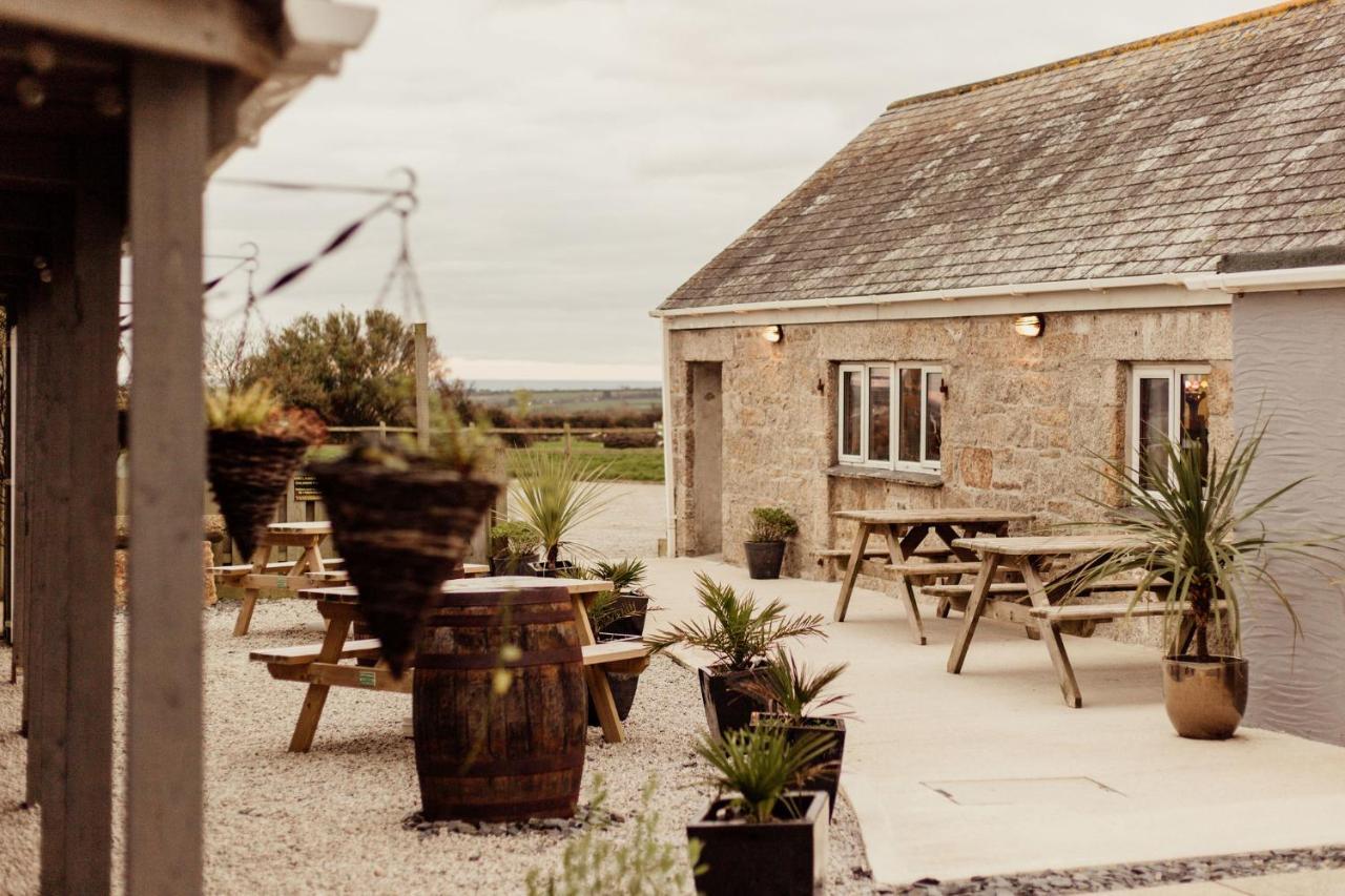 Bushwood-Beautifully Fitted Wooden Lodge Helston Cornwall 外观 照片